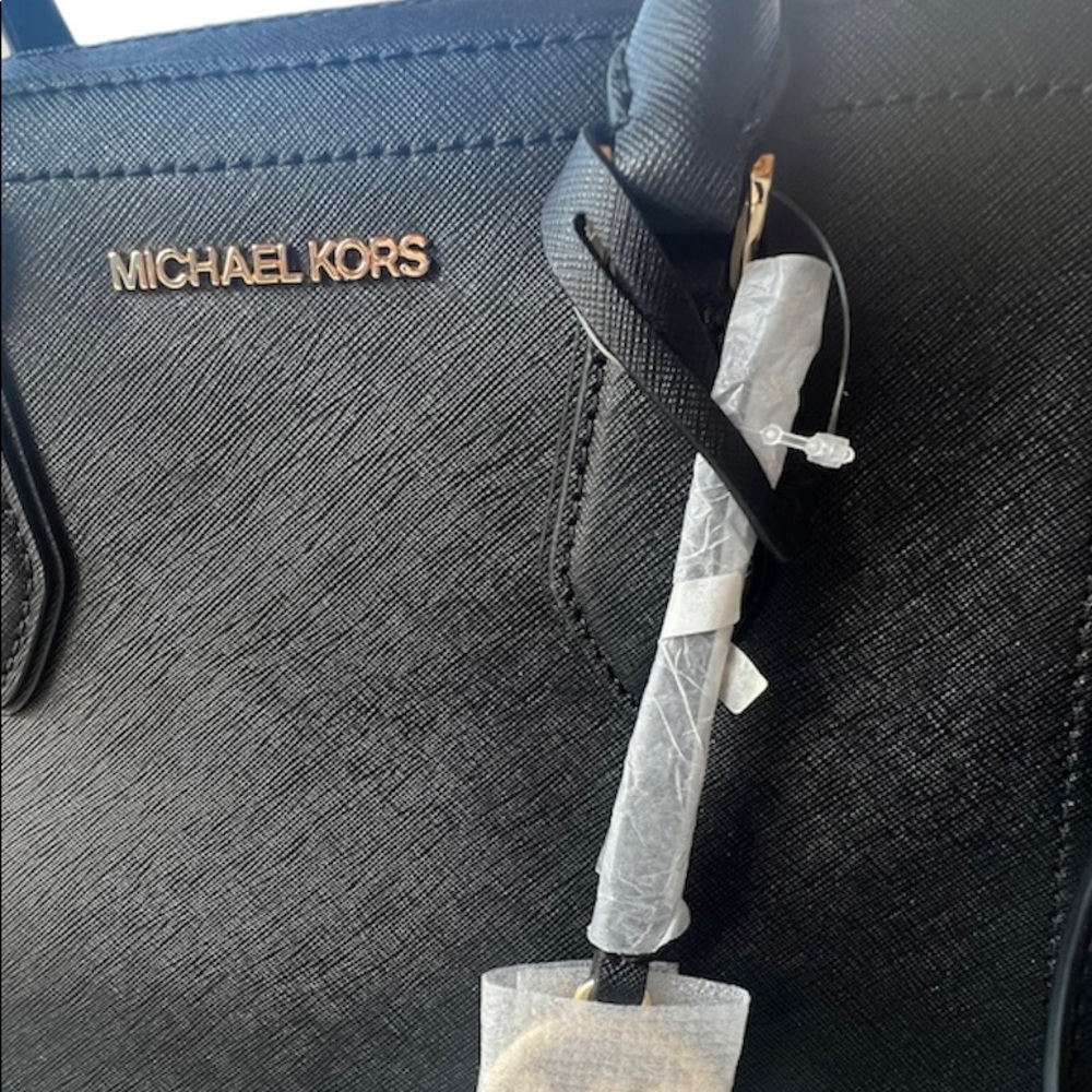 AYDEN MEDIUM SAFFIANO LEATHER SATCHEL - Picture 6 of 10
